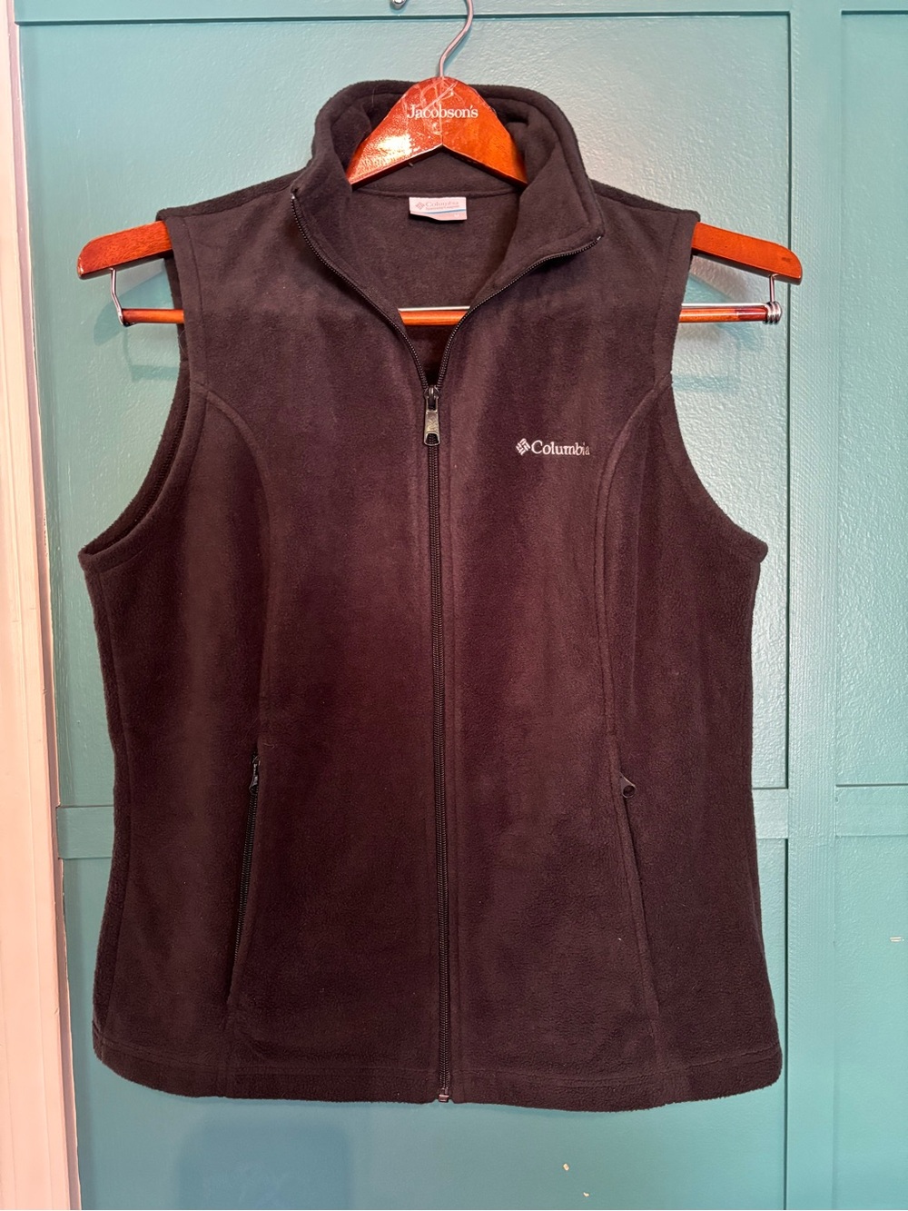 Columbia Black Woman’s Fleece Vest W/ Zip Pickets 100% Polyester Size Medium